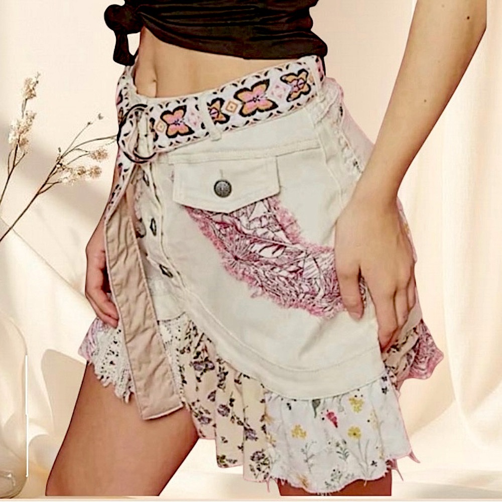 POL The Poet Skirt | Mini Patchwork Ruffle Button-Front Skirt - Picture 6 of 7